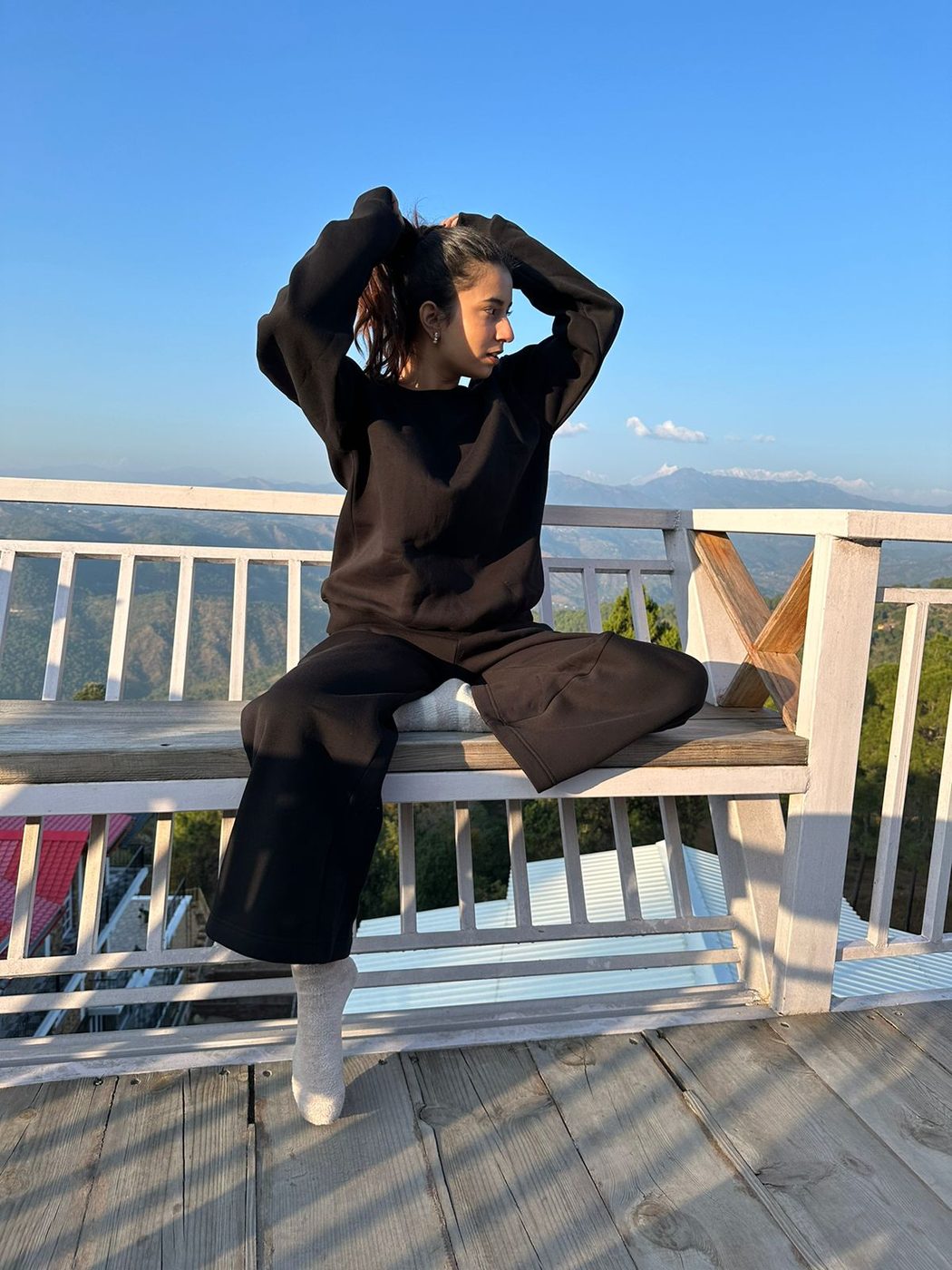 Black Mood Sweatshirt - Lazo Store
